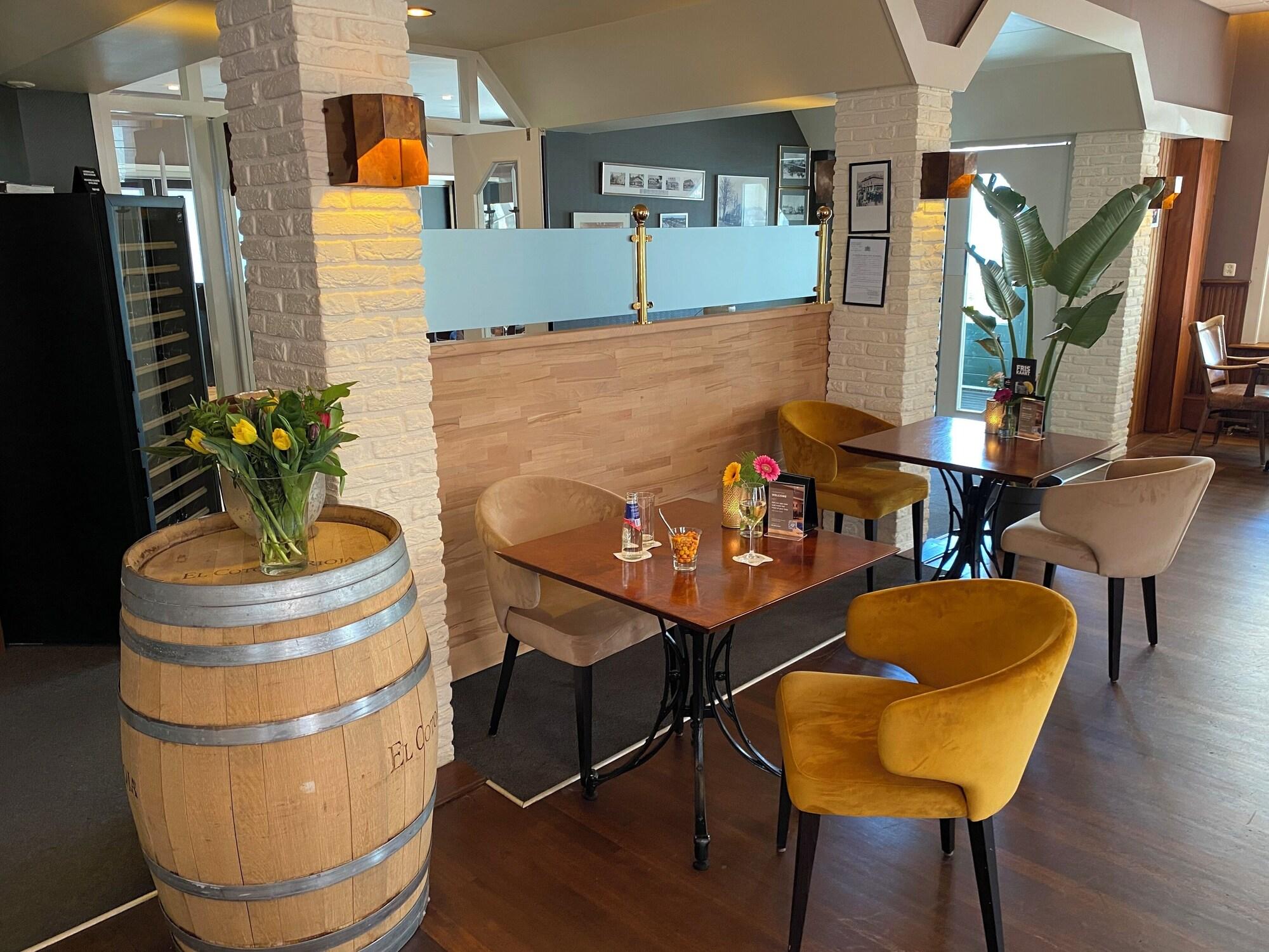 Bar/Salón Hotel Faber