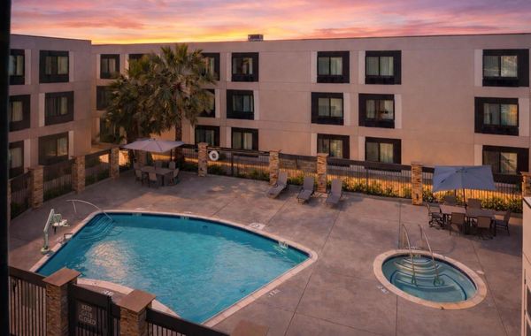 Hampton Inn & Suites by Hilton San Diego SeaWorld Near Old Town