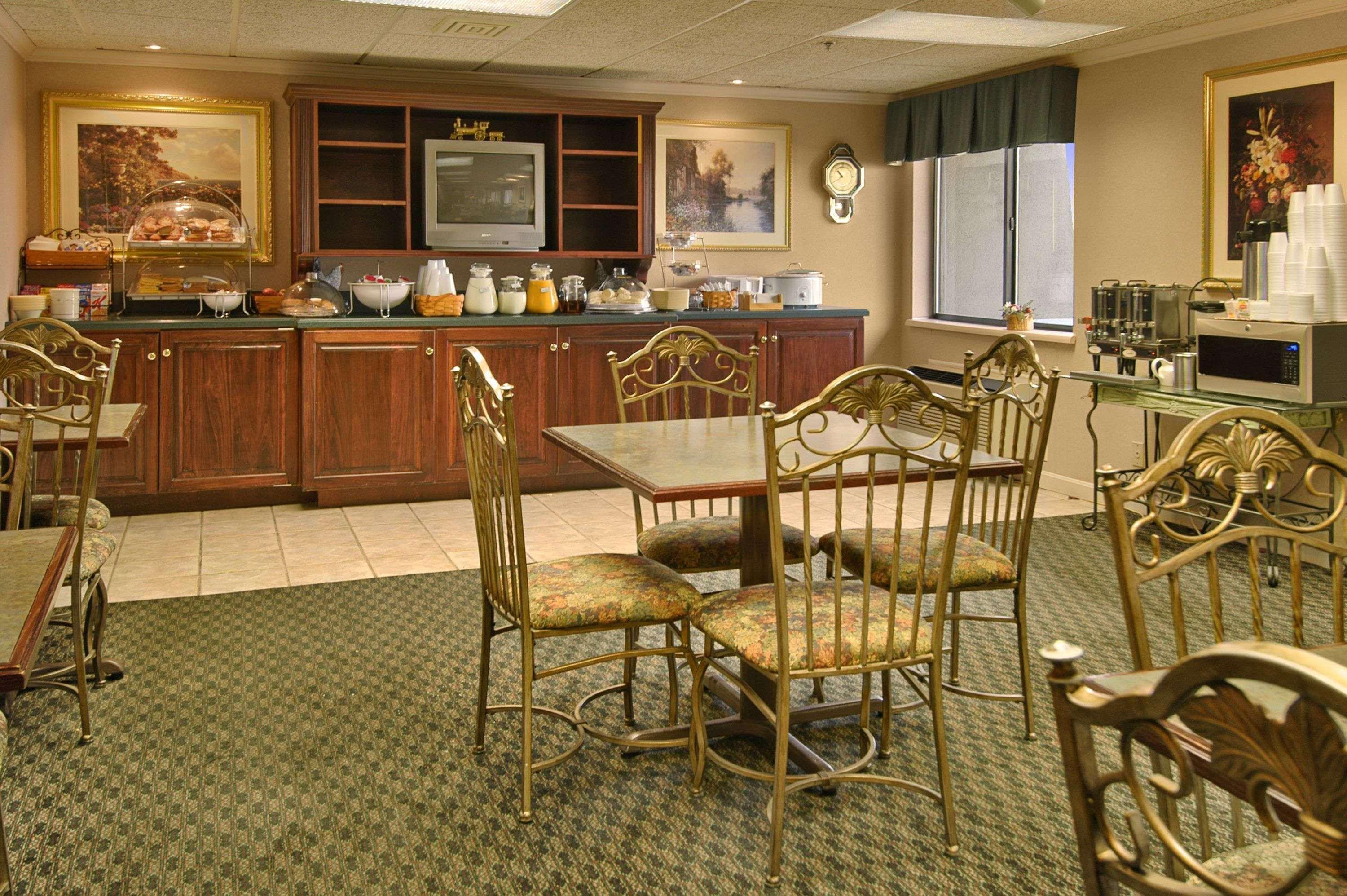 Restaurant Baymont by Wyndham Corydon