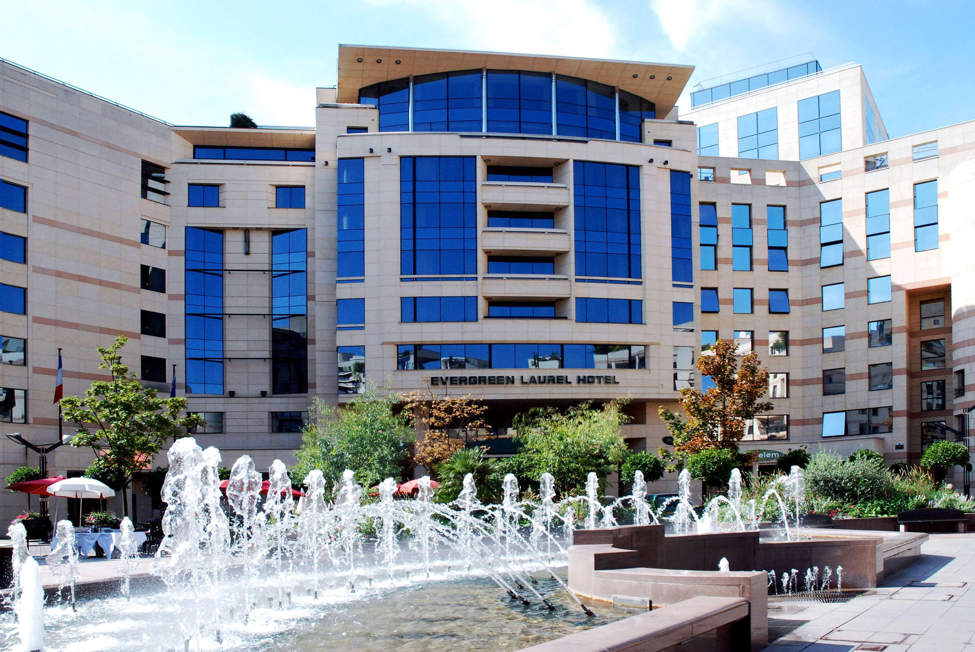 Vista Exterior Evergreen Laurel Hotel