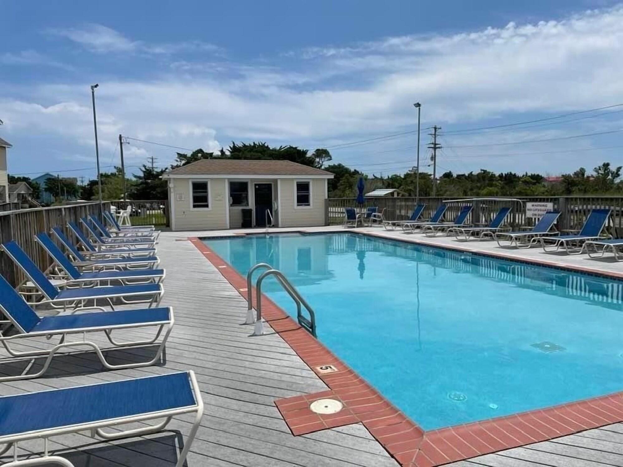 Vista Piscina Pony Island Inn