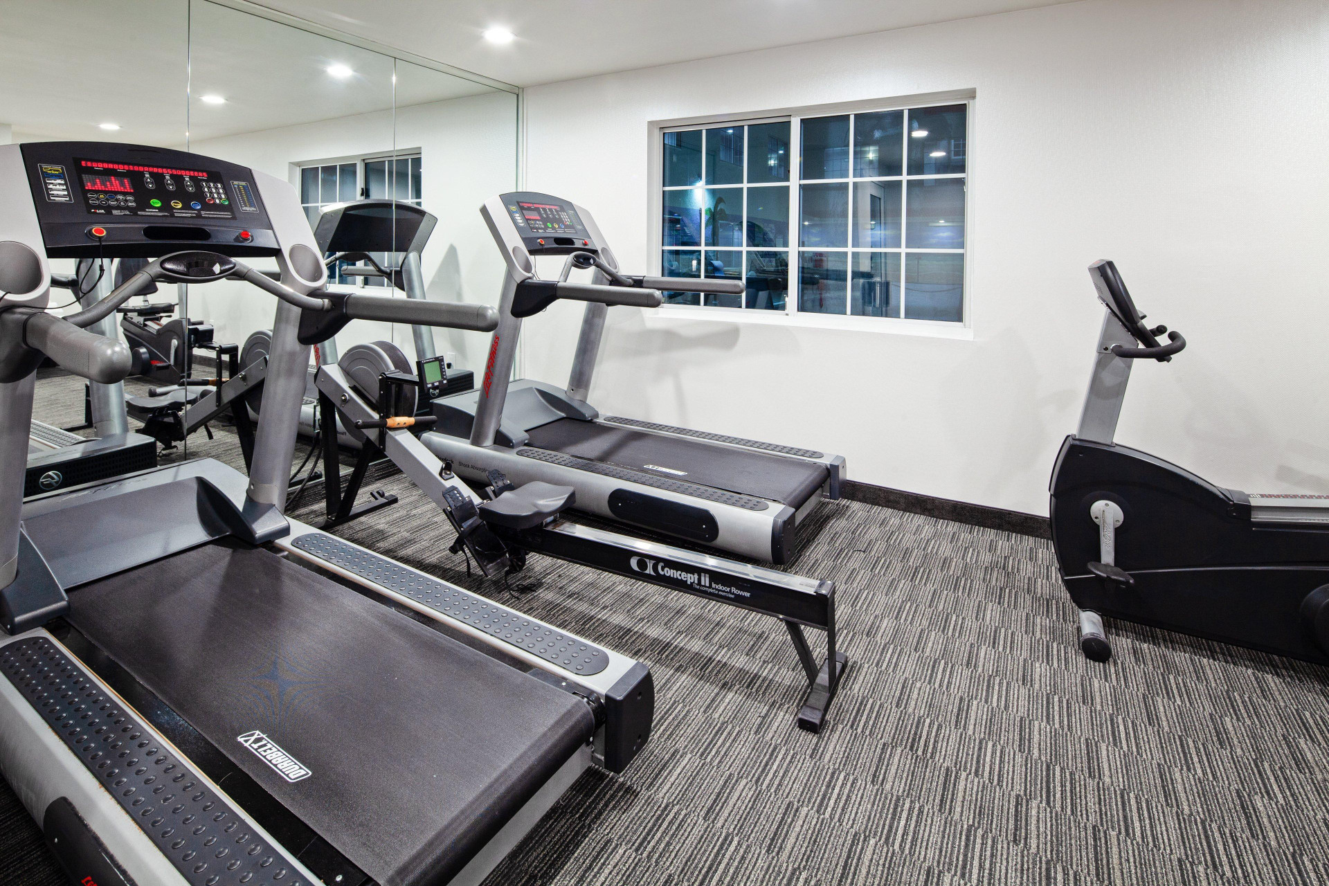 Instalaciones Recreativas Holiday Inn Express Hotel & Suites Hollywood Walk of Fame by IHG
