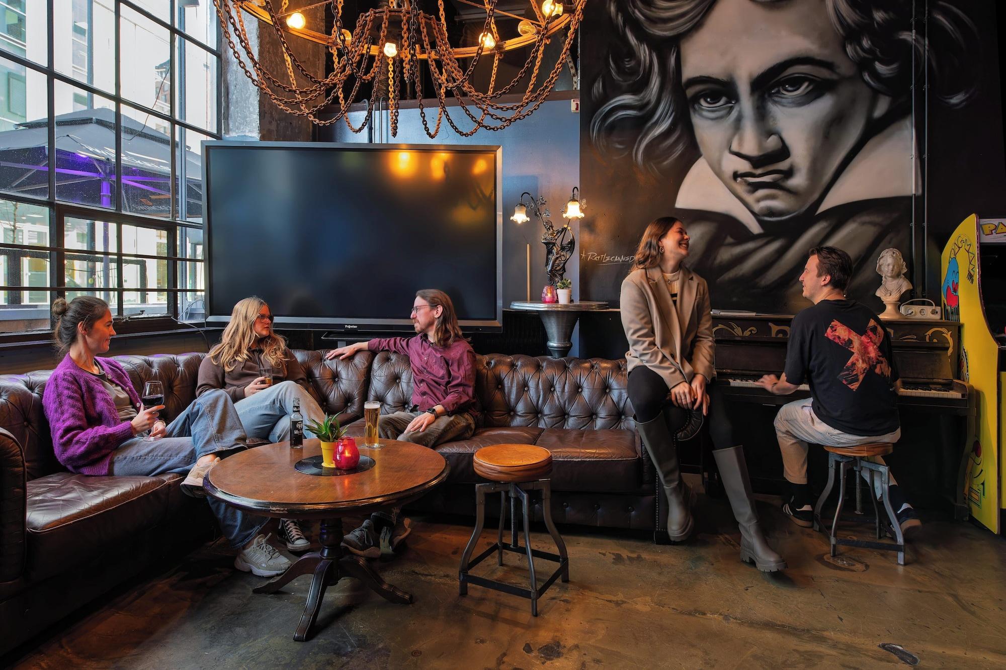 Vista Lobby Stayokay Eindhoven - Hostel