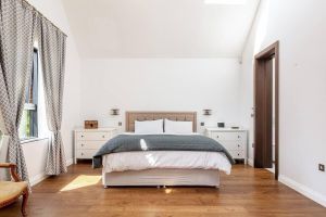 Alquiler Vacacional - Highgate - Luxury 4-Bedroom Spacious House with Indoor Pool