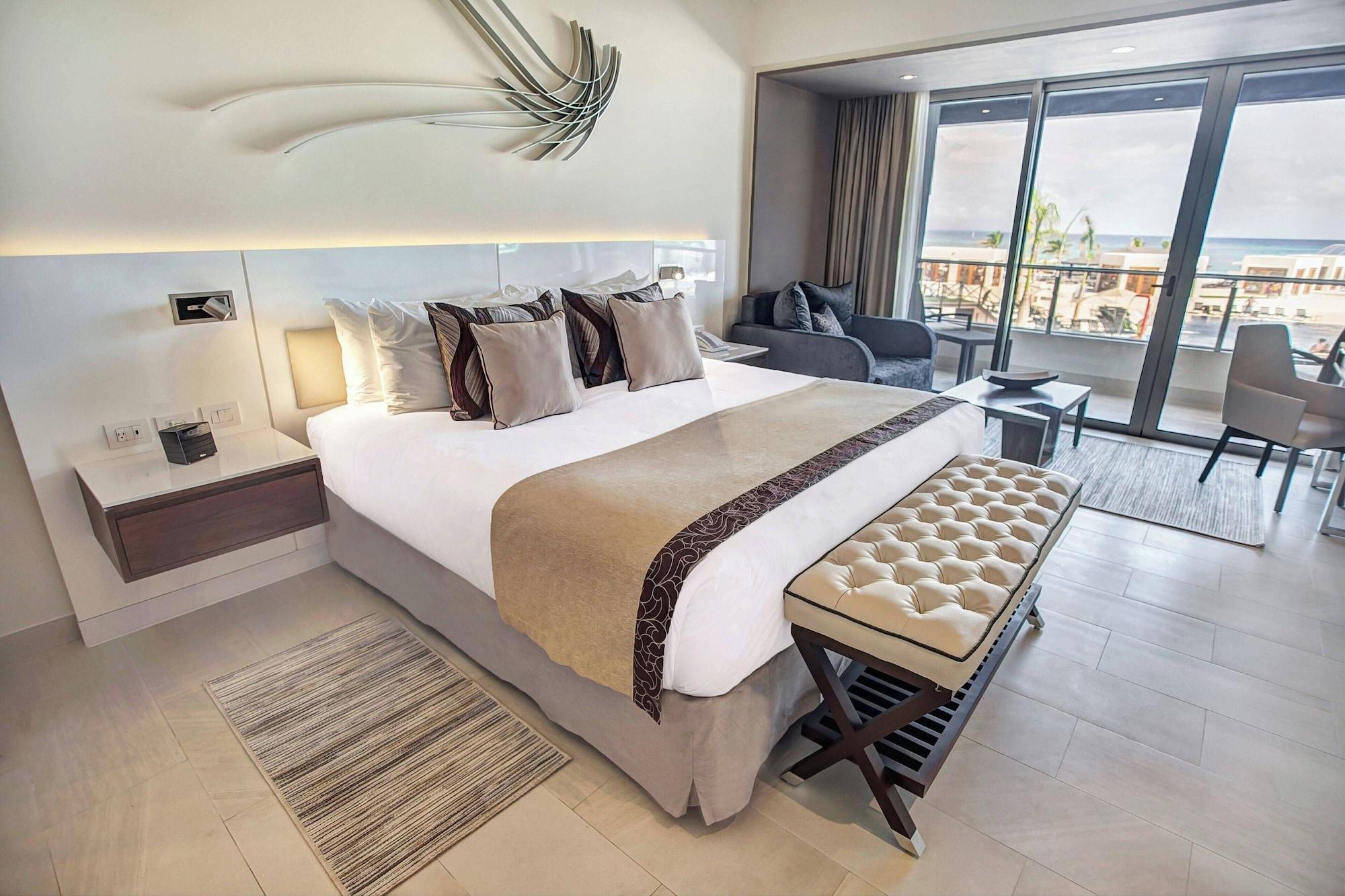 Habitación Royalton Blue Waters Montego Bay, An Autograph Collection All Inclusive Resort