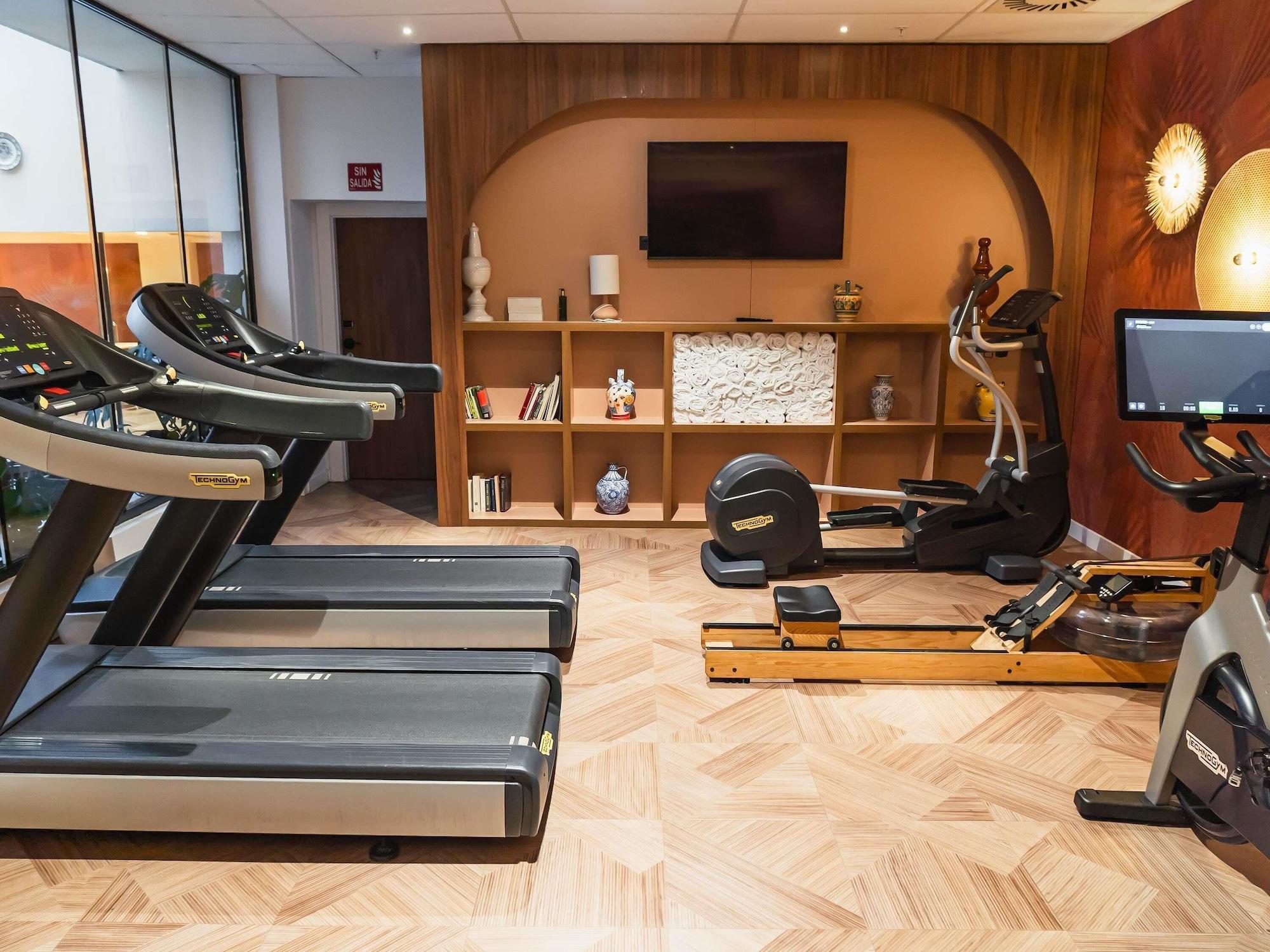 Gimnasio Ibis Styles Sevilla Santa Justa