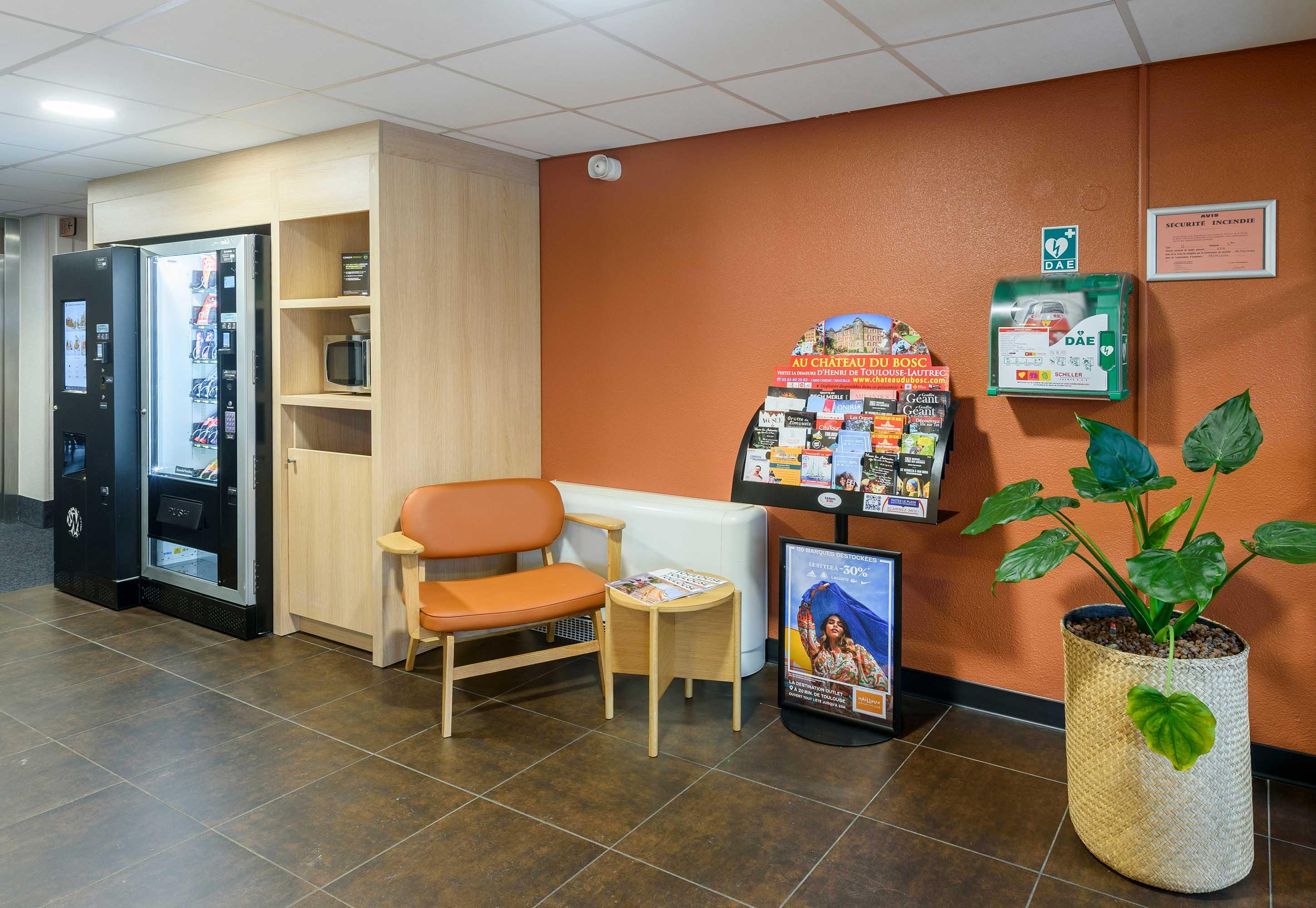 Vista Lobby B&B HOTEL Toulouse Cité de l'Espace Hurel