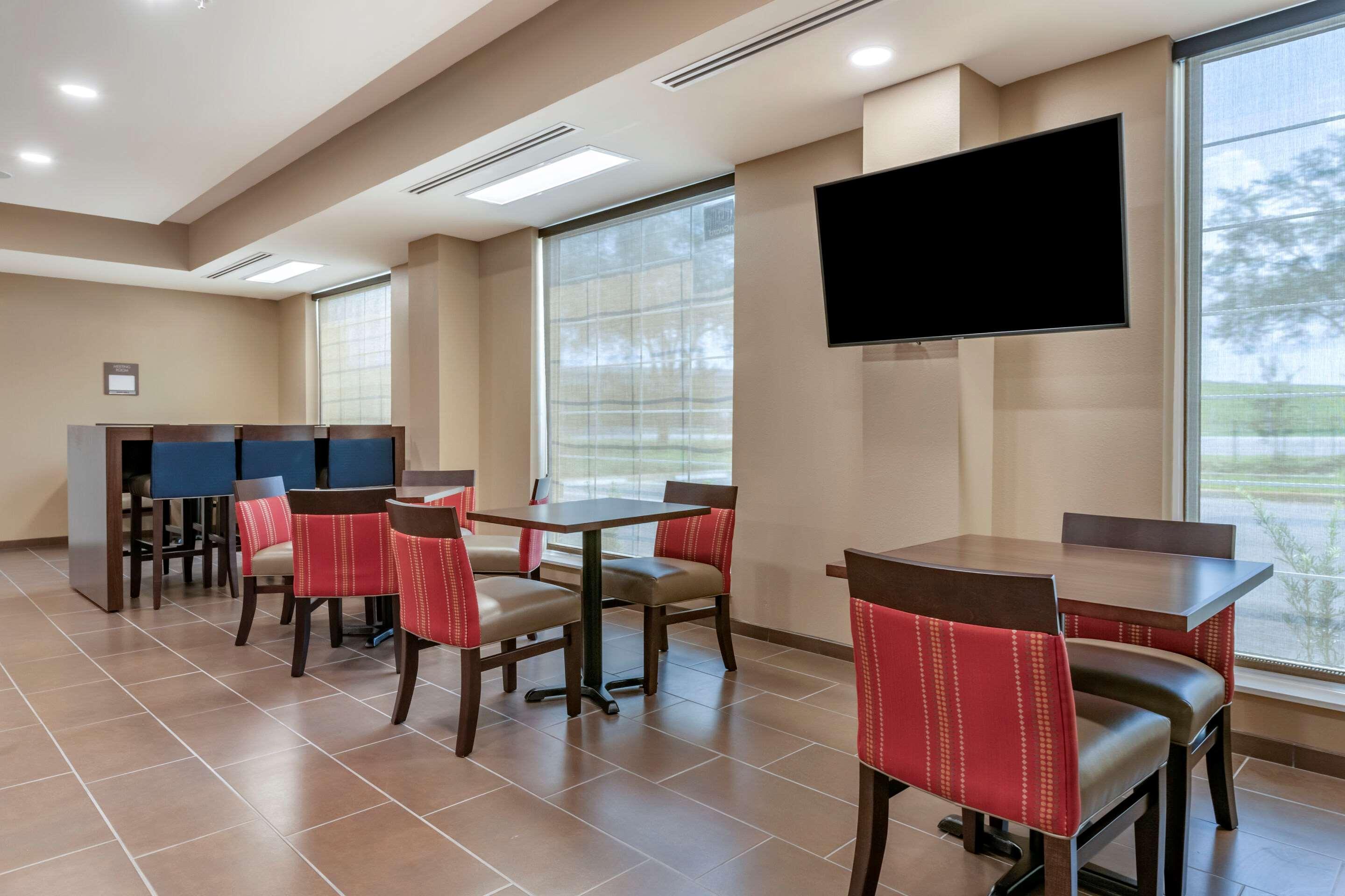 Restaurant Comfort Suites Daytona Beach-Speedway