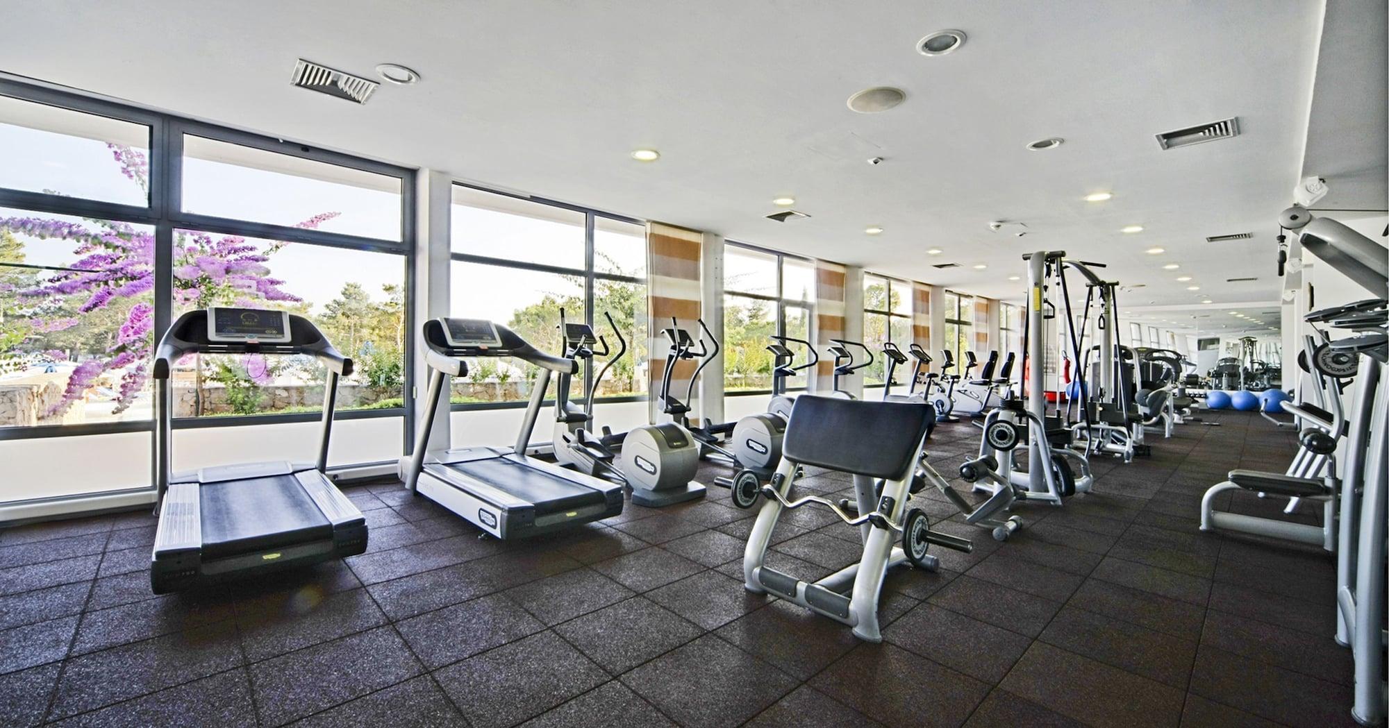 Gimnasio Bluesun Hotel Elaphusa