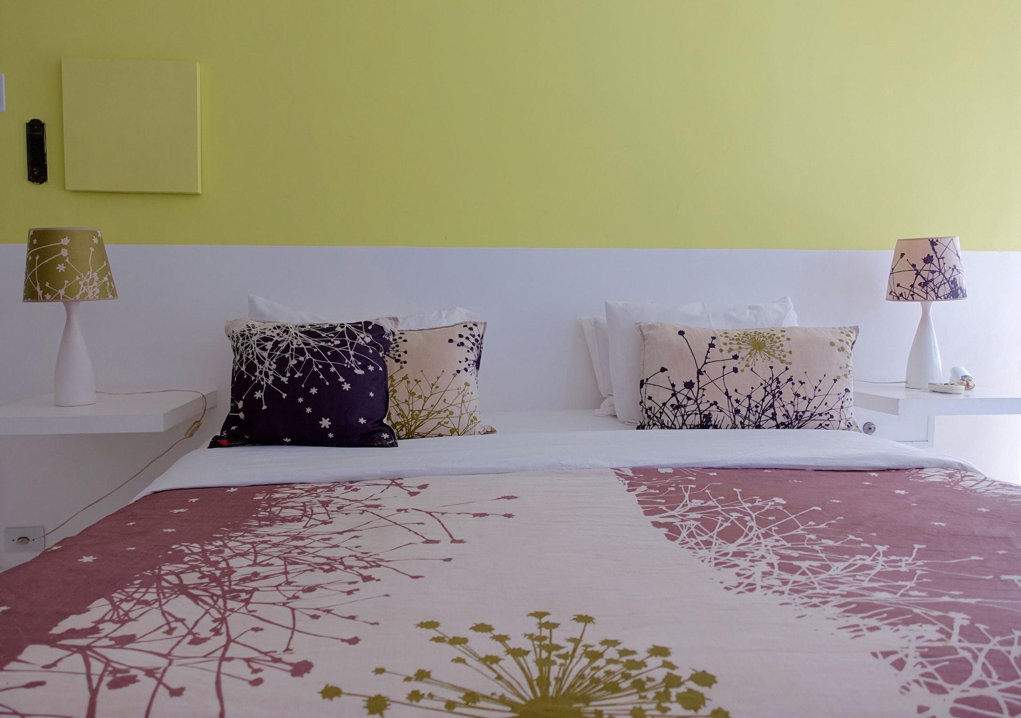 Habitación Casa Amarelo par Robert le Héros