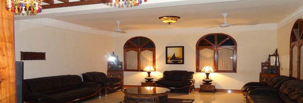 Varios Al Minar Hotel