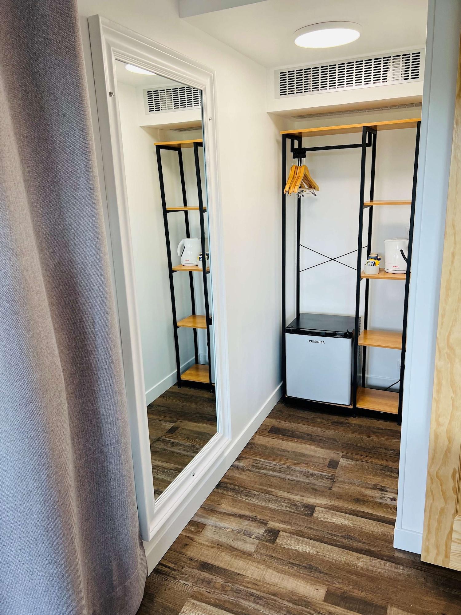 Set de Habitación Kyriad Lisieux