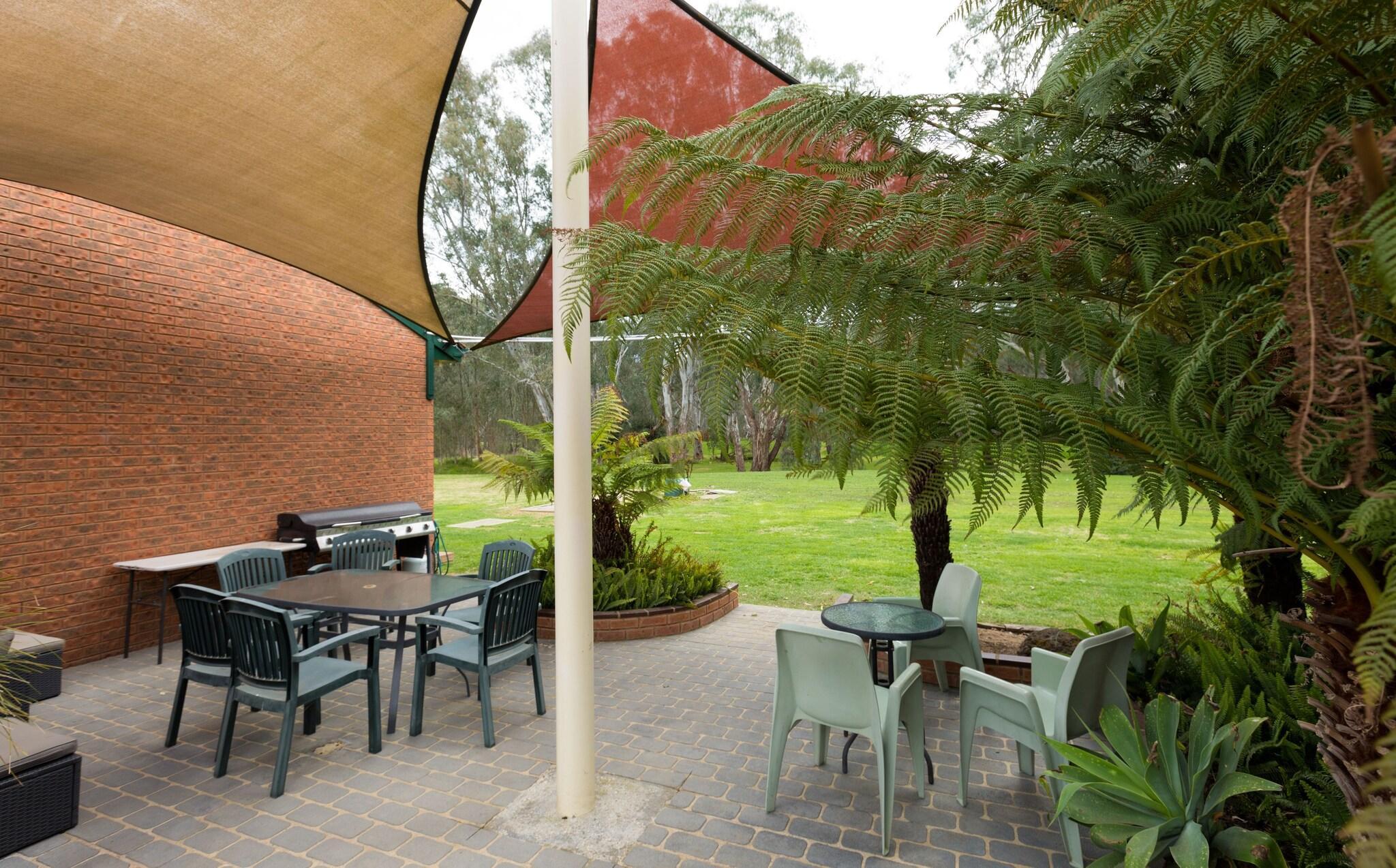 Instalaciones Recreativas Advance Motel