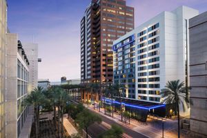Paquete - AC Hotel by Marriott Phoenix Downtown