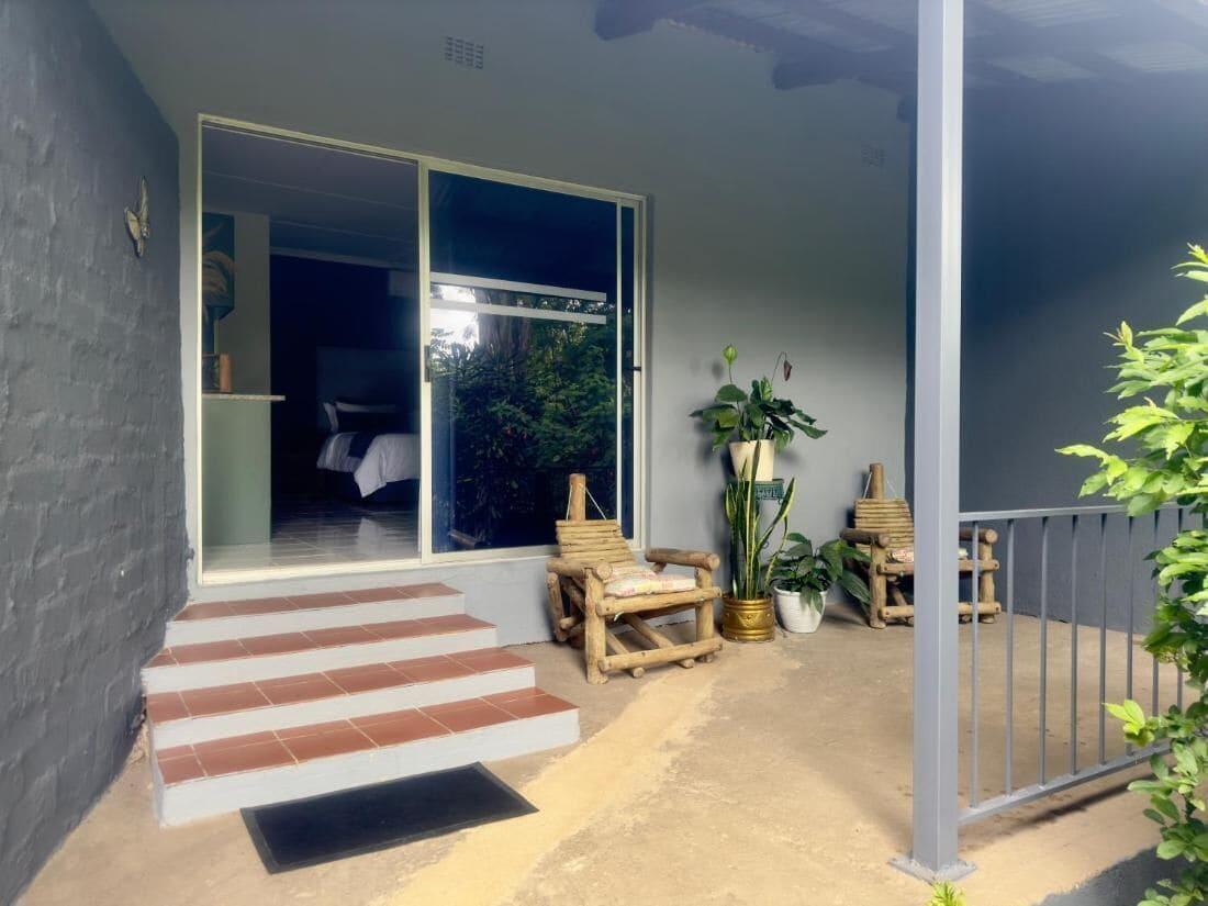 Vista Exterior Room-busa House Self-catering Guest Hous