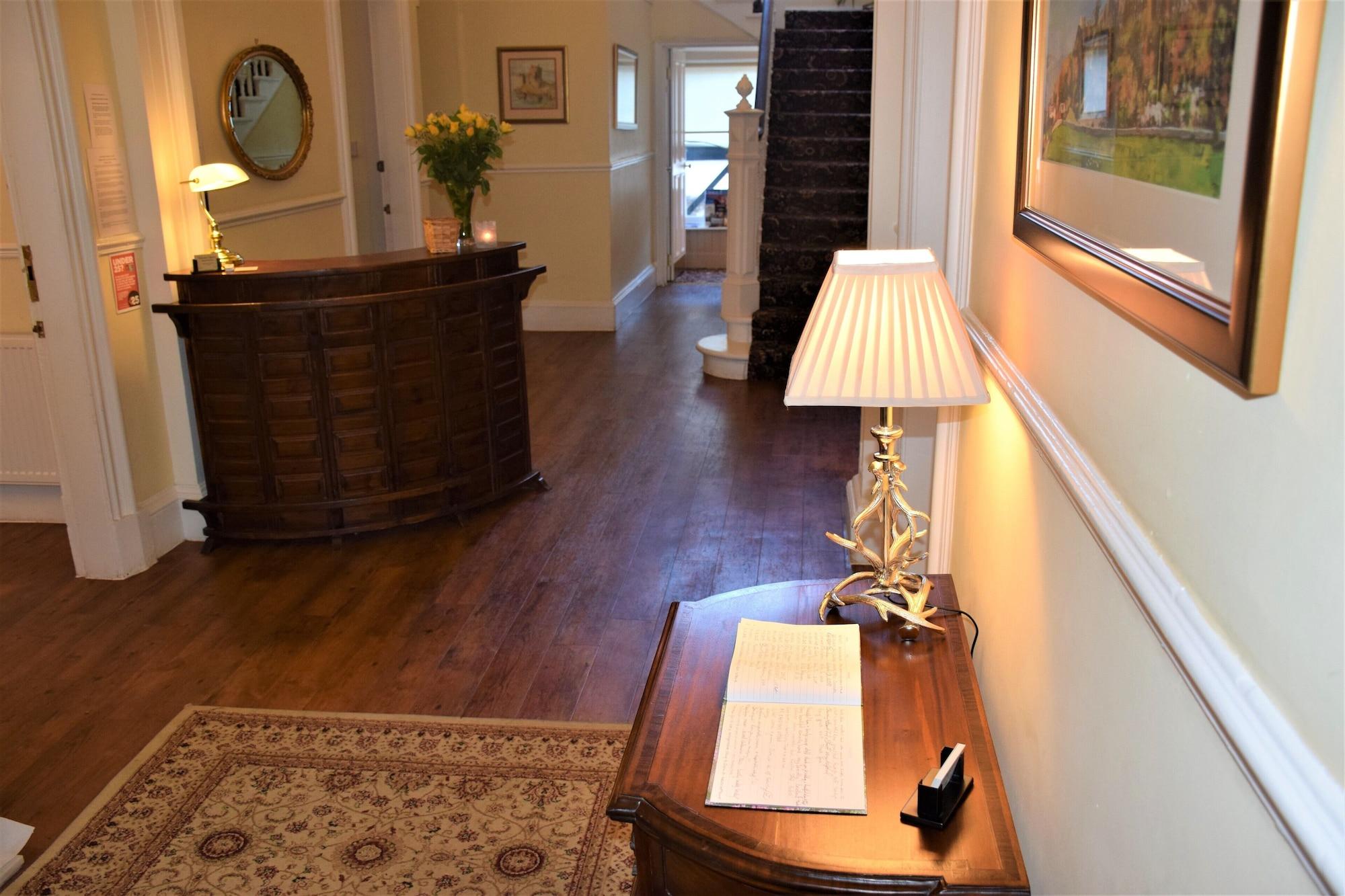 Vista Lobby Victoria Square