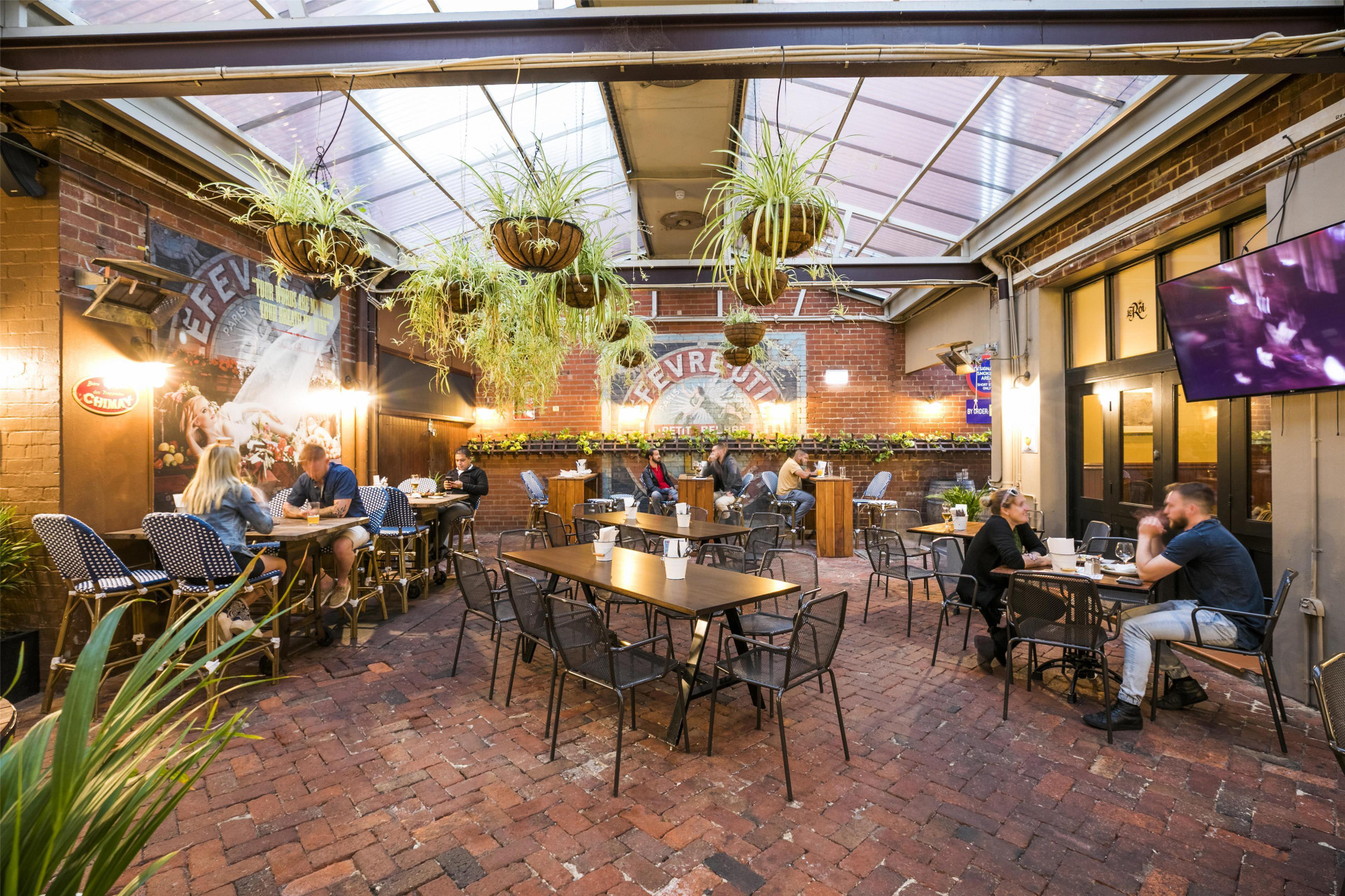 Bar/Salón Nightcap at Belgian Beer Cafe