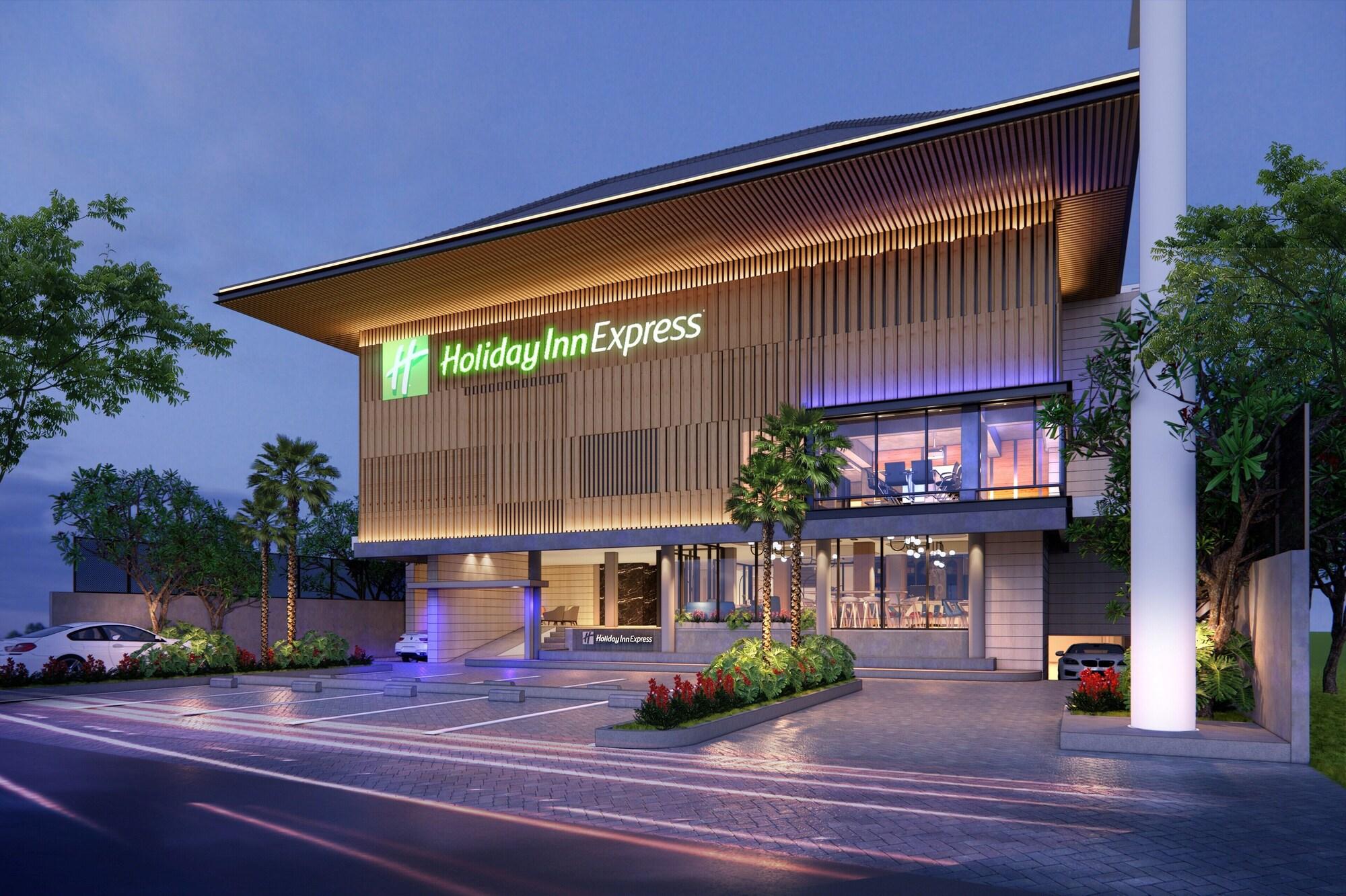 Varios Holiday Inn Express Bali Sunset Road by IHG