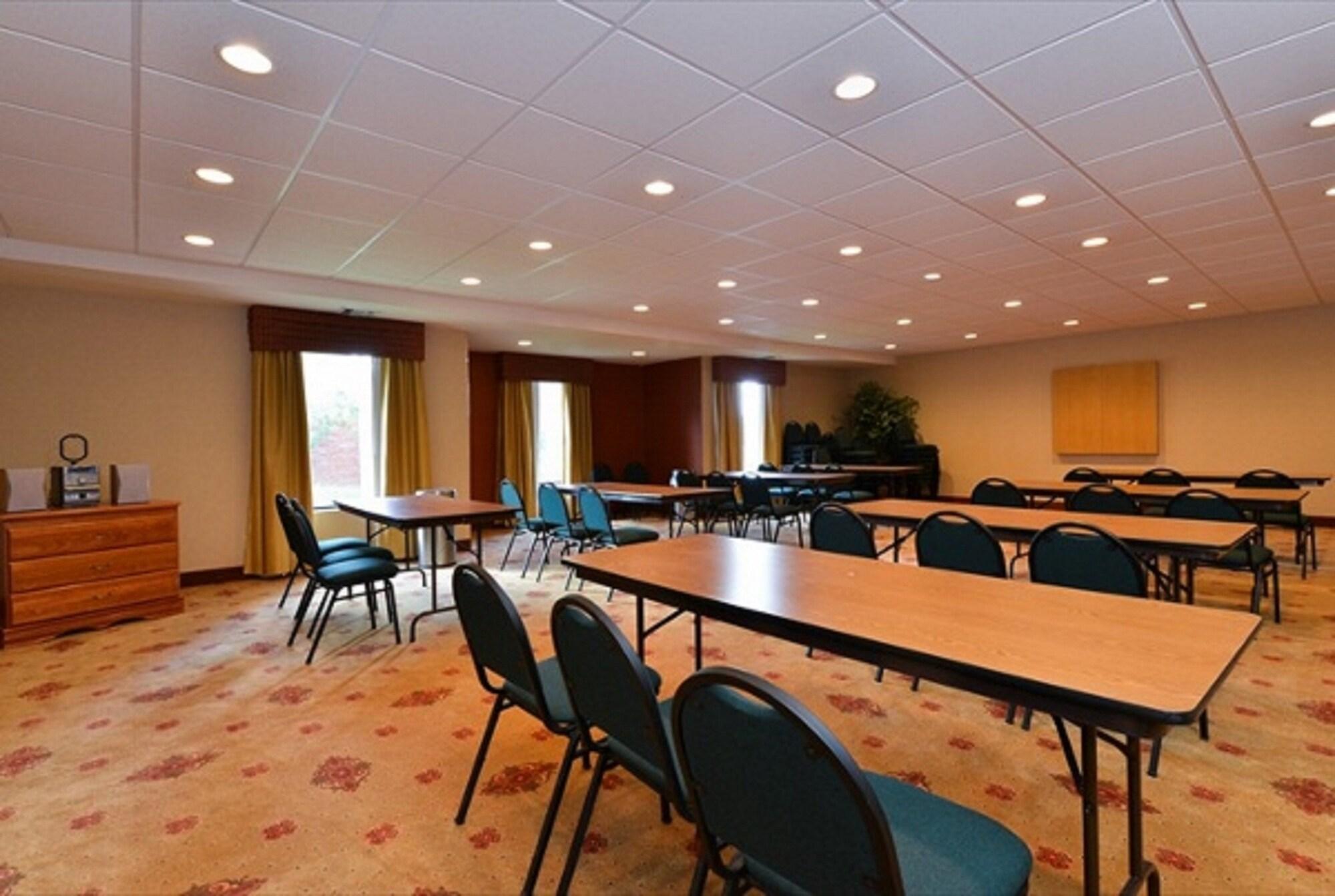 Sala de Reuniones Holiday Inn Express Hotel & Suites Petersburg-Dinwiddie by IHG