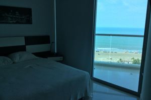 Alquiler Vacacional - Indulge in an Airy Cartagena Condo
