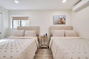 Alquiler Vacacional - Modern Stylish Family Getaway w/ Hot Tub