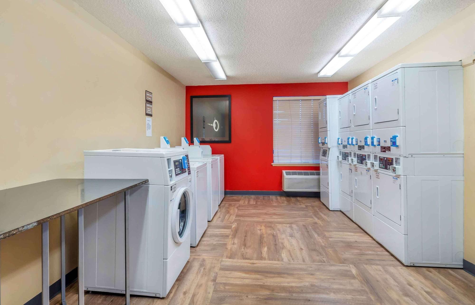Comodidades del Alojamiento Extended Stay America Select Suites Chicago Downers Grove