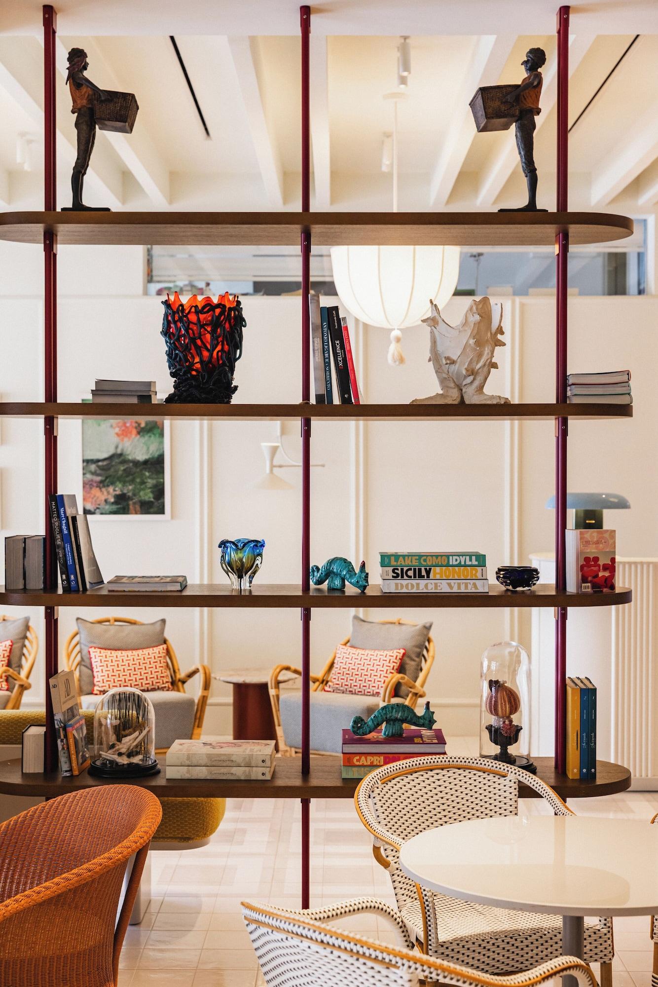 Vista Lobby Hotel Plaza