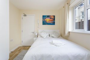 Alquiler Vacacional - Blackberry - Stylish Self-contained Flats in Soton City Centre