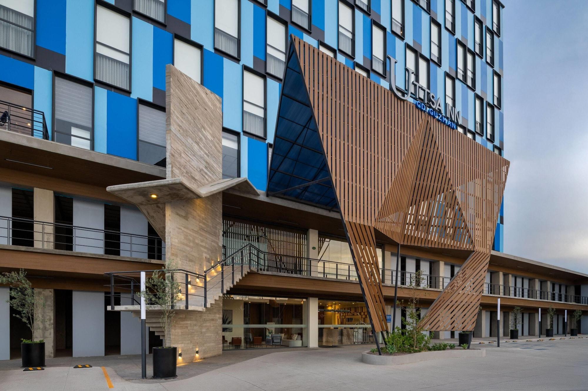 Vista Exterior Tryp By Wyndham Ciudad Guzman Uttsa