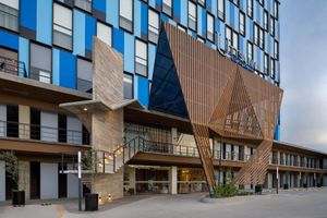 Alojamiento - Tryp By Wyndham Ciudad Guzman Uttsa