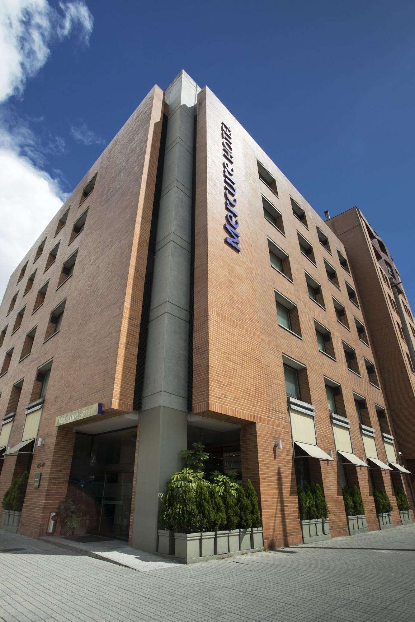 Vista Exterior Mercure BH Zona Financiera