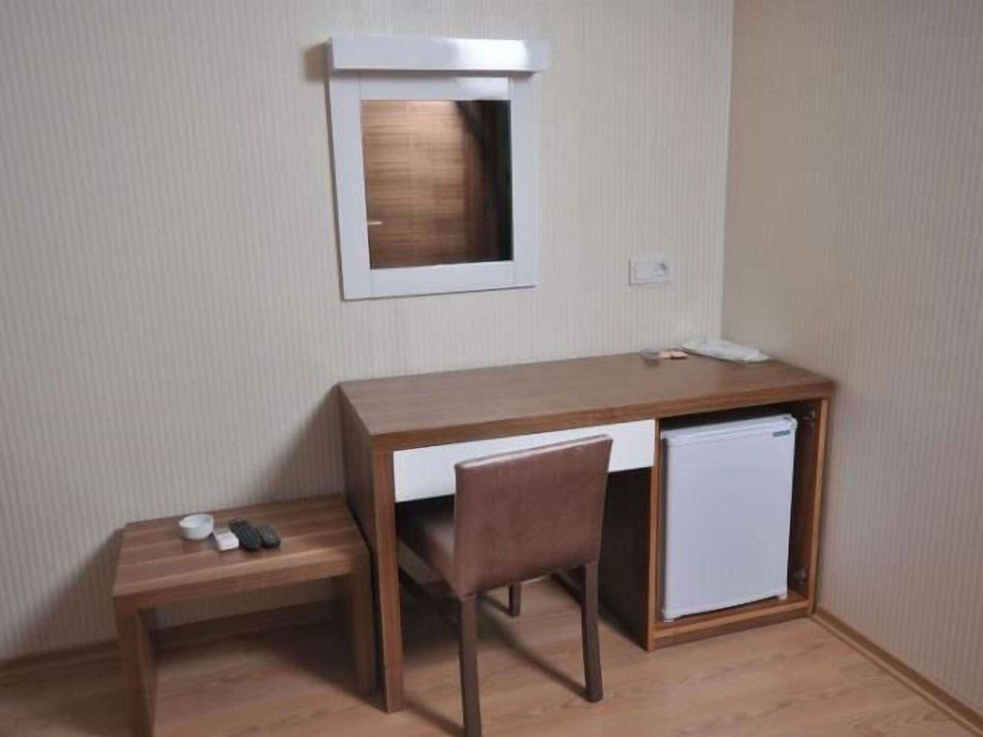 Set de Habitación Savis Otel