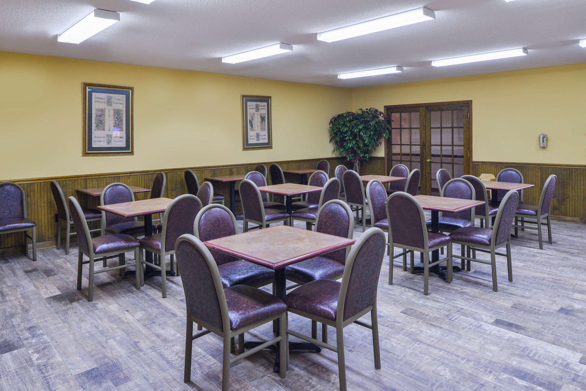 Sala de Reuniones Americas Best Value Inn Wiggins