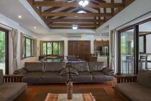 Alquiler Vacacional - New Deluxe Villa With Pool And Bar Steps Away from the surf at Playa Colorados