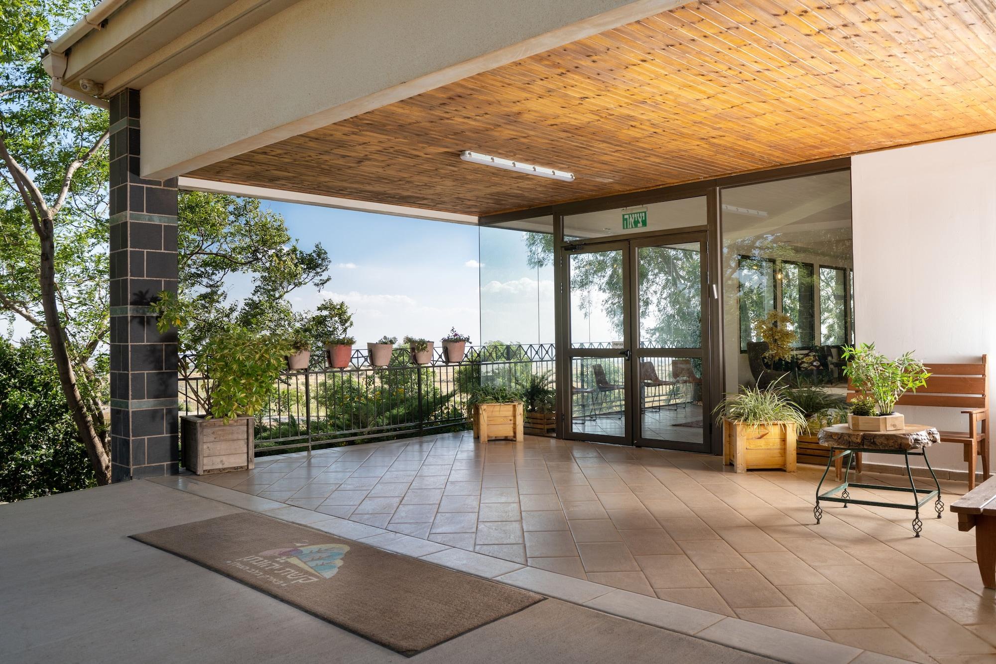 Vista Exterior Keshet Yonatan