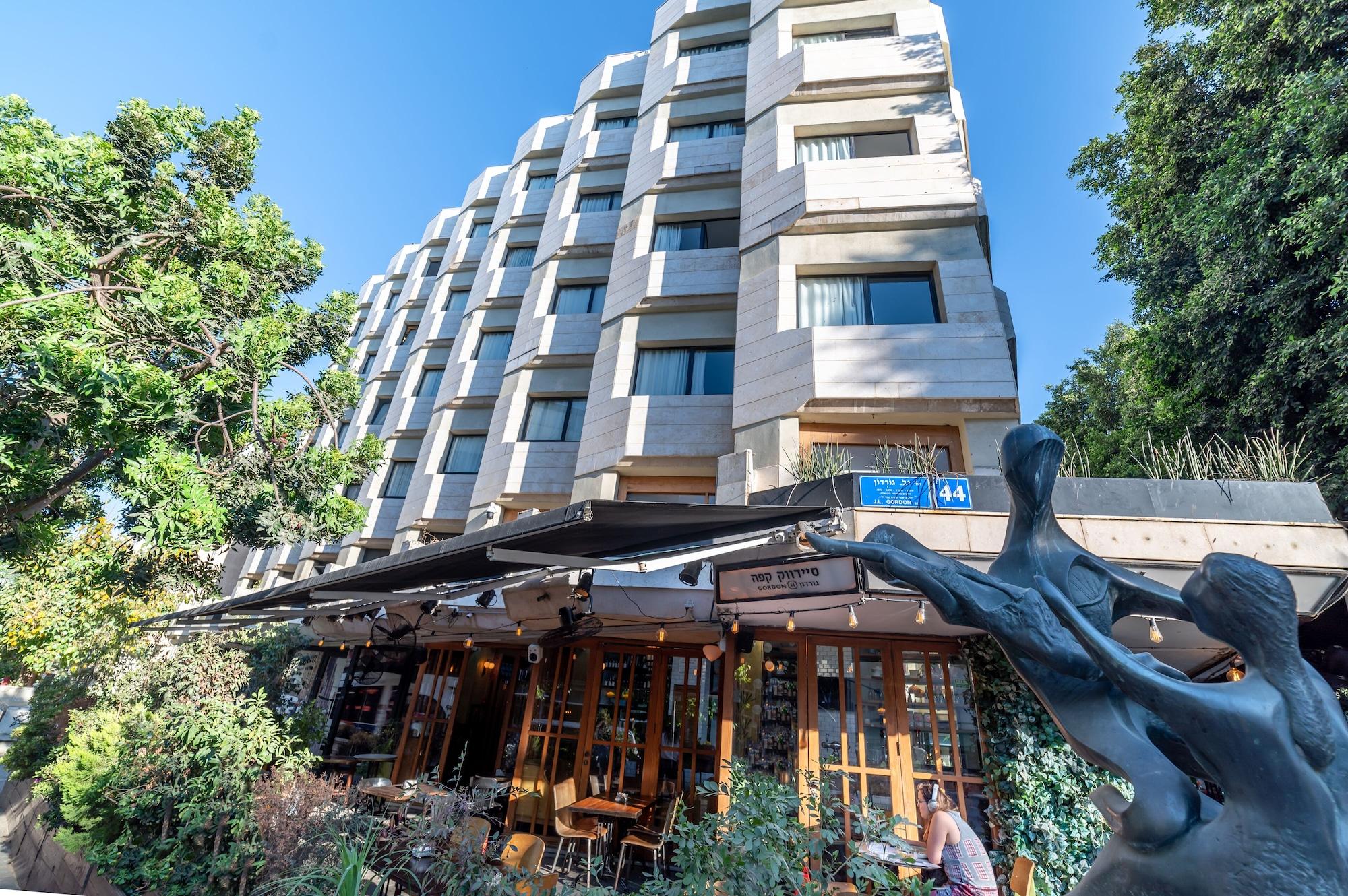 Varios 130 Rock Apartments