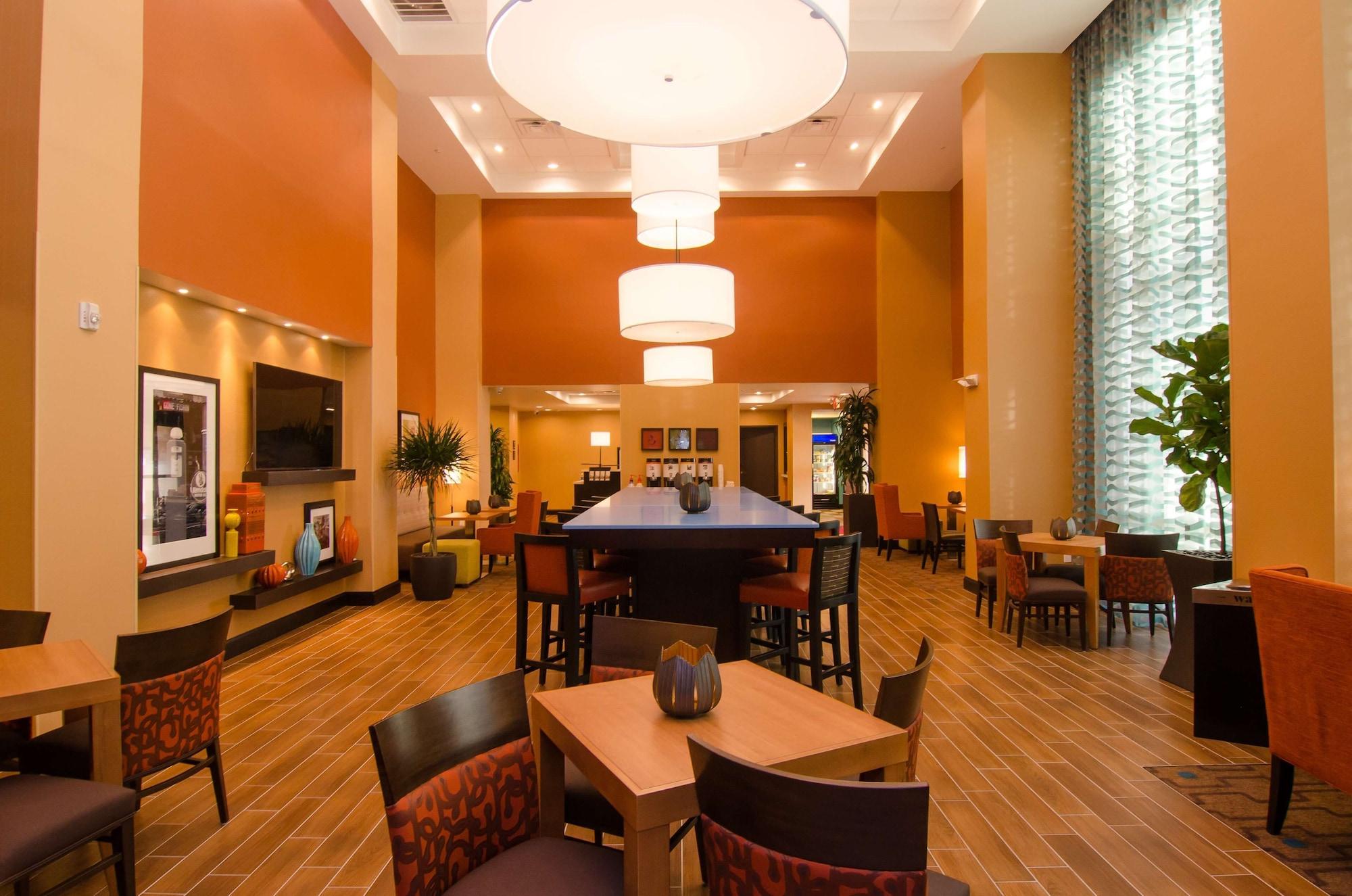 Restaurant Hampton Inn & Suites Huntsville