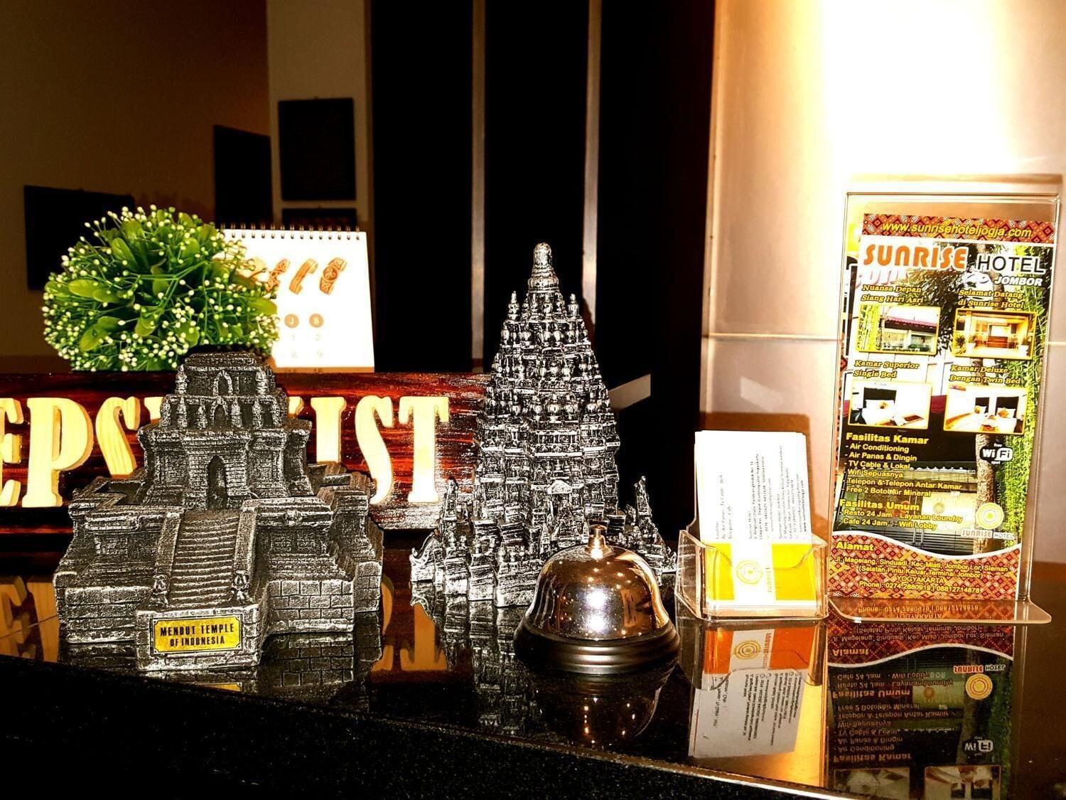 Bar/Salón Sunrise Hotel Jombor