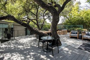 Alojamiento - Frame Hotel - Treehouse