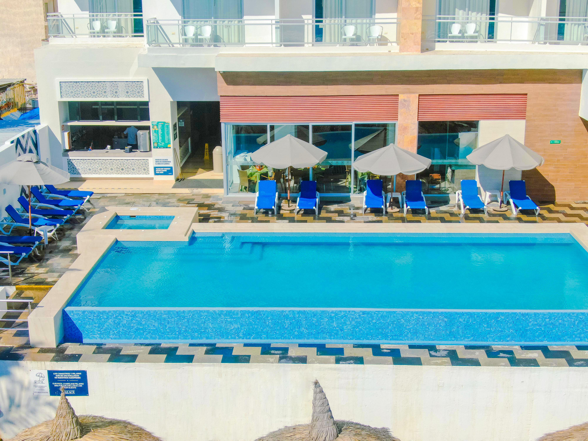 Varios Pacific Palace Beach Tower Hotel