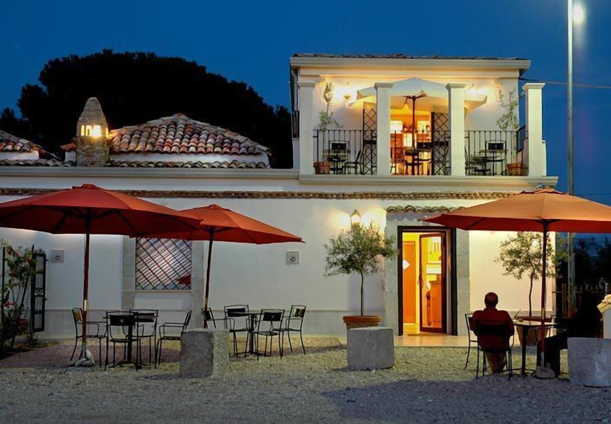 Vista Exterior The Olive Inn