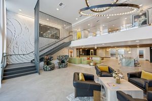 Alojamiento - Luxury 2BR Hollywood Pool View by Oneluxstay