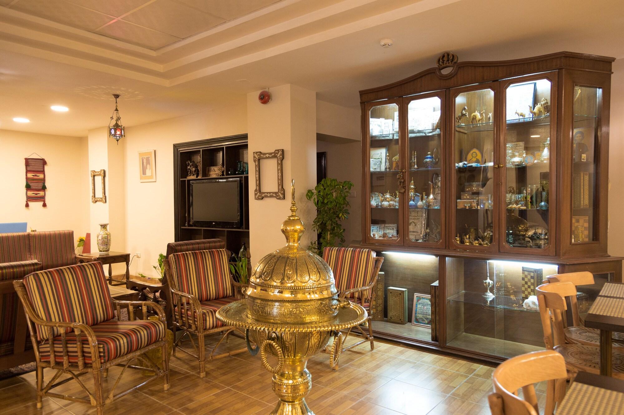 Vista Lobby Antika Amman Hotel