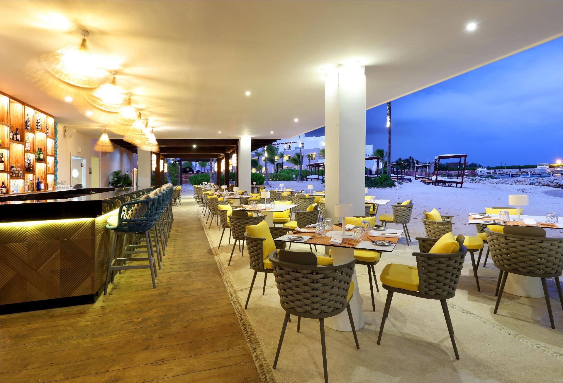Restaurant TRS Cap Cana Waterfront & Marina Hotel