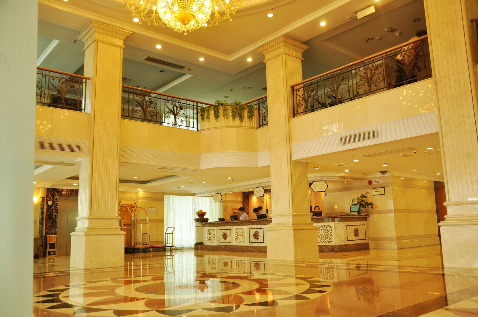 Vista Lobby Country Garden Holiday Resorts