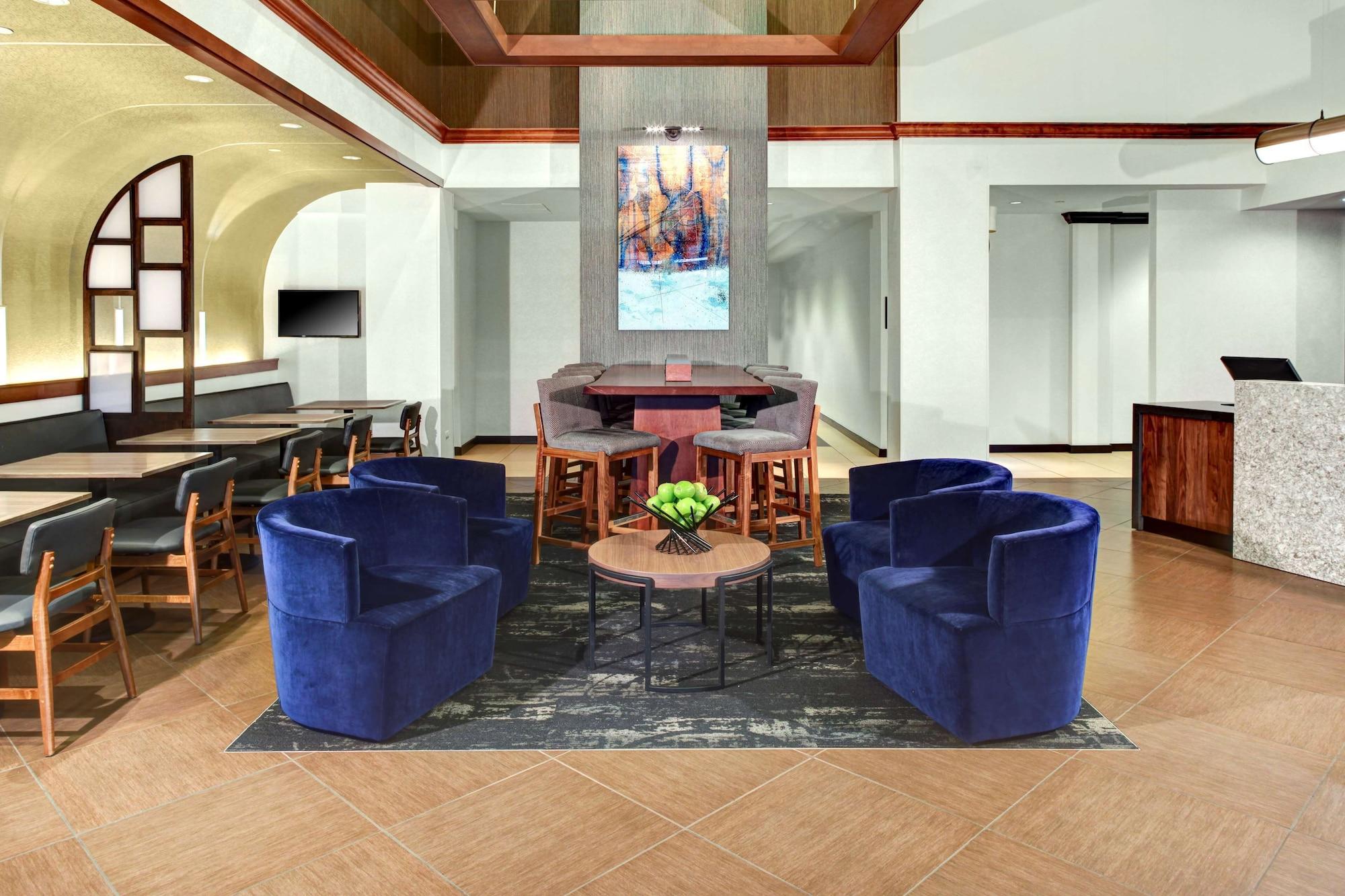 Vista Lobby Hyatt Place Boise/Towne Square