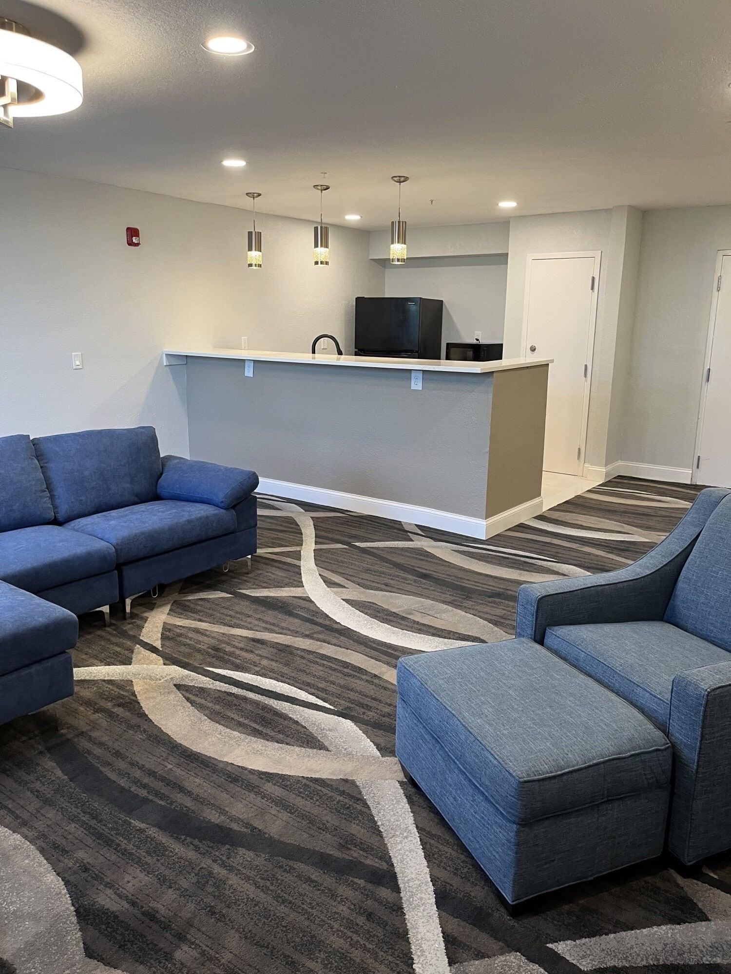 Vista Lobby Opal Hotel & Suites