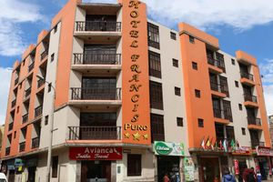 Alojamiento - Francis Puno Hotel