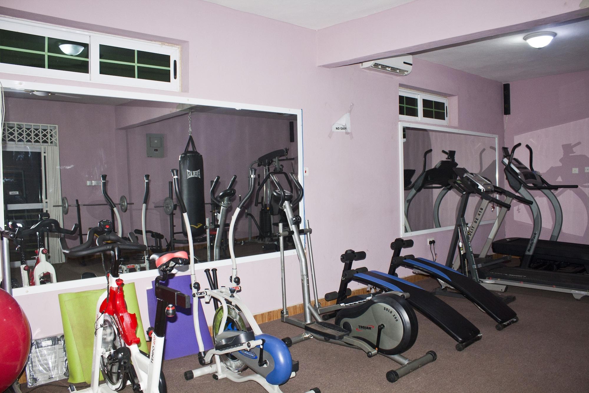 Gimnasio Grand Star Hotel