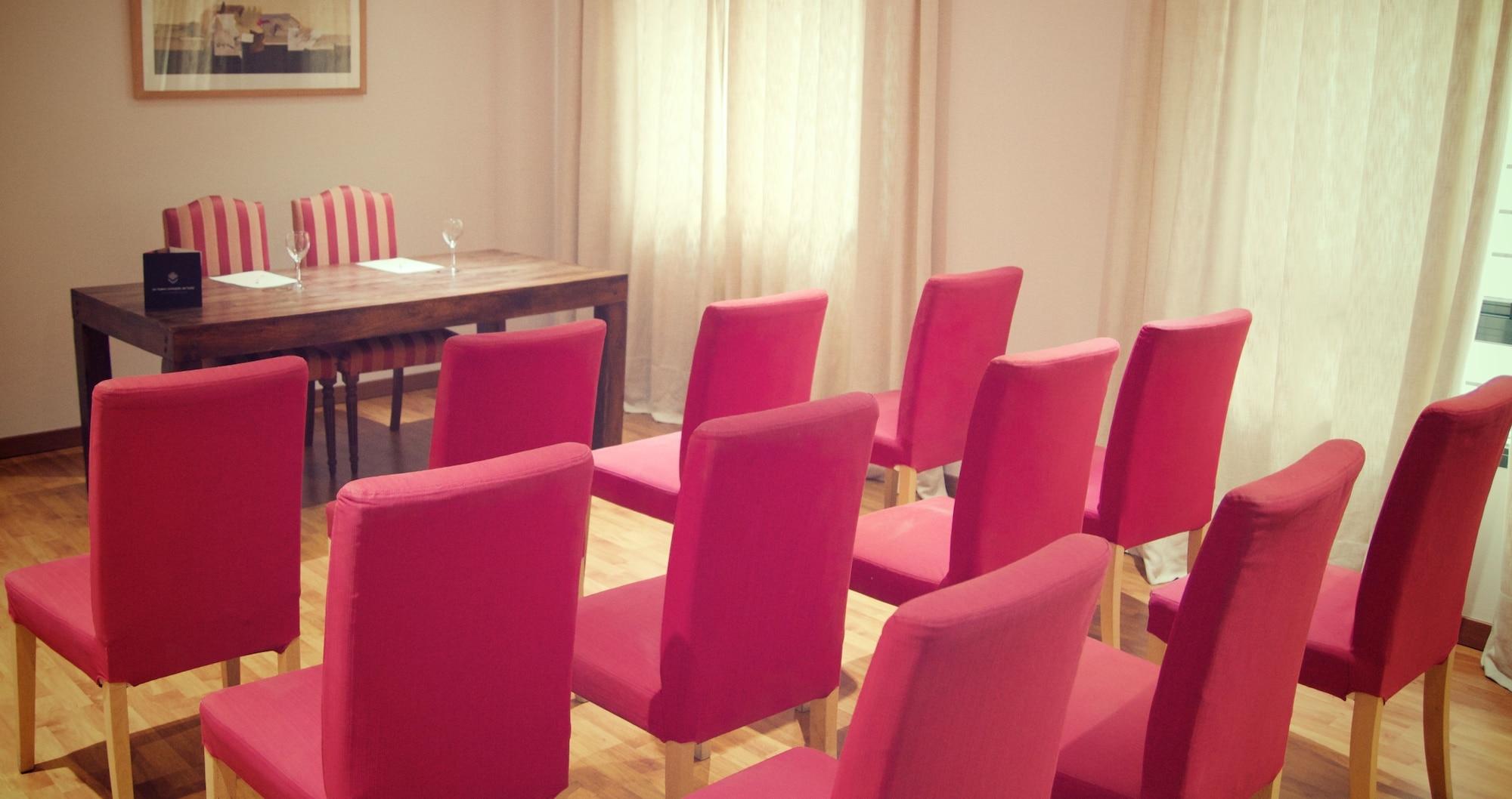 Sala de Reuniones ApartHotel MM Badajoz